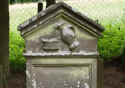 Altengronau Friedhof 147.jpg (83234 Byte)