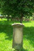 Fussgoenheim Friedhof 400.jpg (112514 Byte)
