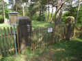 Hebenshausen Friedhof 150.jpg (203619 Byte)