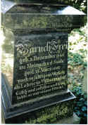 Wilhermsdorf Friedhof 018.jpg (75891 Byte)