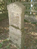 Haingründau Friedhof 101.jpg (55086 Byte)