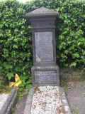 Gerolstein Friedhof 056.jpg (110470 Byte)