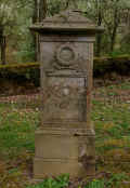 Loesnich Friedhof 180.jpg (124891 Byte)