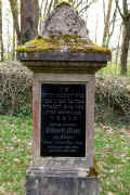 Zeltingen Friedhof 192.jpg (135043 Byte)