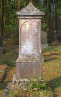Puderbach Friedhof 421.jpg (152526 Byte)