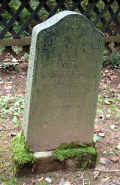 Waldhilbersheim Friedhof 288.jpg (105865 Byte)