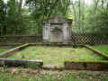 Langenlonsheim Friedhof 265.jpg (167594 Byte)