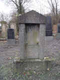 Wallertheim Friedhof neu 302.jpg (186134 Byte)