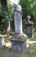 Stuttgart Friedhof Ho 2013 289.jpg (163038 Byte)