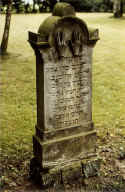 Neustadtgoedens Friedhof 105.jpg (55742 Byte)