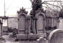Bruchsal Friedhof05.jpg (119813 Byte)